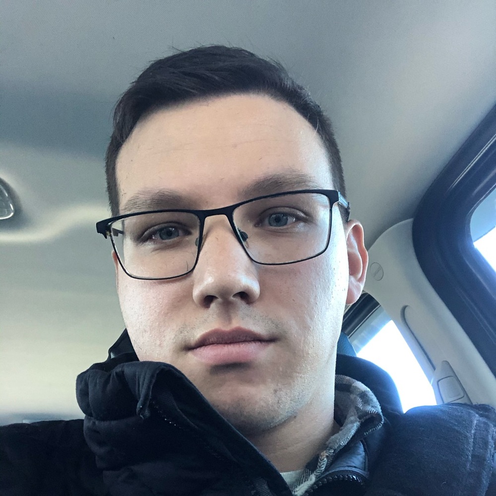Meet your Posher, Devin